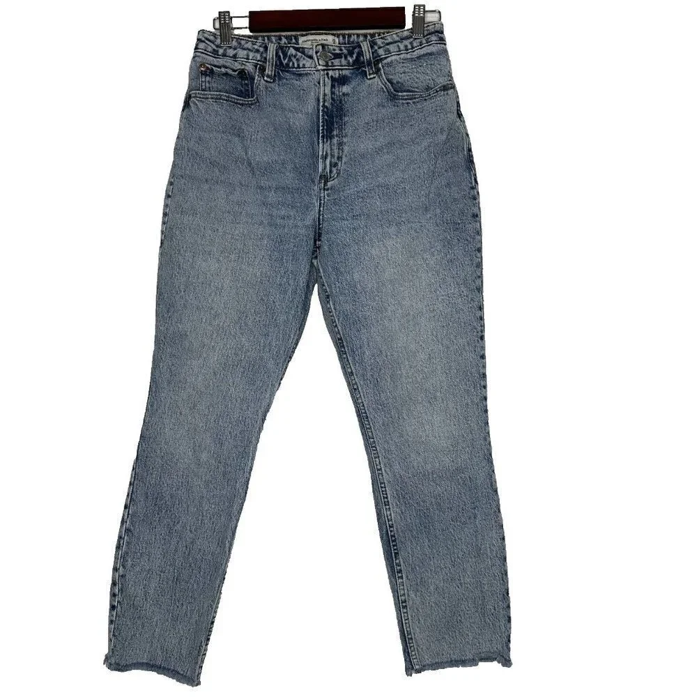 Abercrombie & Fitch The Mom High Rise Blue Jeans Size 28 Distressed Stretch